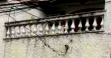 Casa padrão com 1 quarto, 1 banheiro e 1 vaga, desocupada