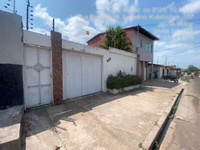 Casa em Vila Militar com 101m² construída e 318m² de terreno