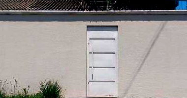 Casa com 3 quartos, 1 banheiro e 1 vaga