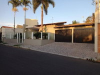 Casa em Fernandópolis com 4 quartos e 524m² de área construída