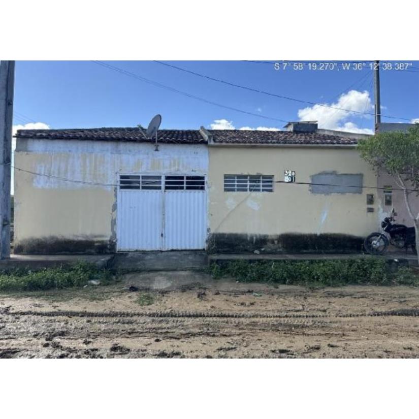 Casa em Brejo da Madre de Deus/PE com 48m²