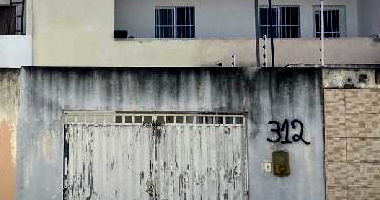 Casa com 3 quartos, 1 banheiro, 1 vaga e 68,7m² construída