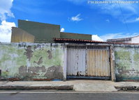 Casa com 2 quartos e 2 banheiros, área privativa de 69m²
