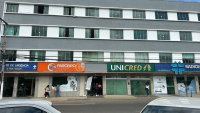Sala comercial com 132,36m², 2 banheiros, ocupada