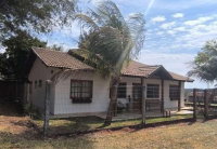 Chácara com casas e área de lazer em Paranavaí