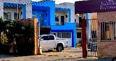 Casa com 2 Quartos e Varanda em Teixeira de Freitas