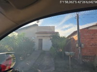 Casa com 2 quartos e varanda em condomínio
