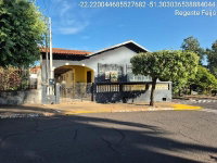 Casa 209,85m² com 3 Quartos, 2 WCs e 1 Vaga - Ocupada