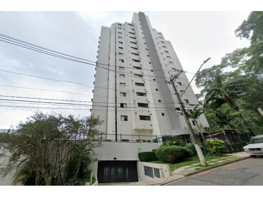 Apartamento Duplex Cobertura com 4 Vagas em Leilão