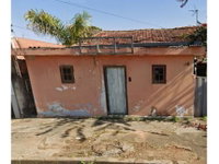 Casa em Leilão com Terreno Amplo em Tietê/SP