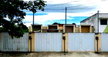 Casa Ocupada em Saracuruna com 2 Quartos e 1 Vaga