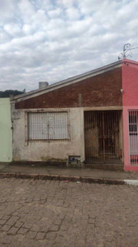 Casa com 2 quartos, 1 banheiro e 81,50m², desocupada