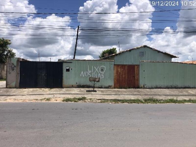 Casa 2 quartos 1 vaga 47,25m² área construída, desocupada