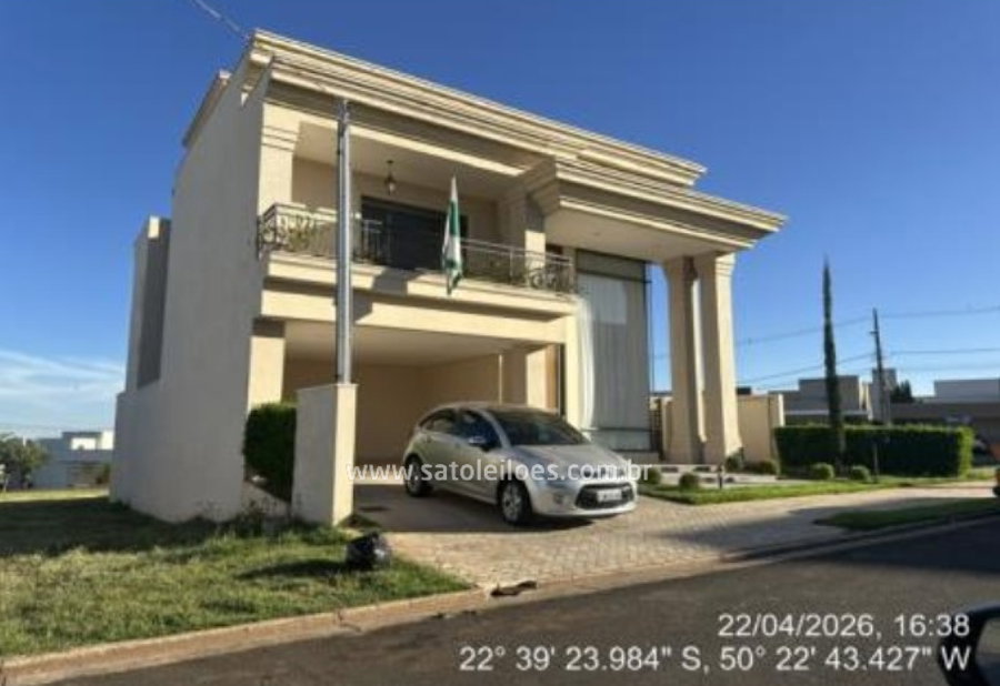 Casa em Assis/SP com 331m² em loteamento Damha