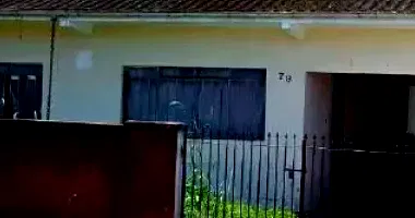 Casa com 220m², 3 quartos, 2 banheiros, ocupada