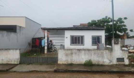 Casa com 3 dormitórios e 1 banheiro em Nossa Senhora das Dores