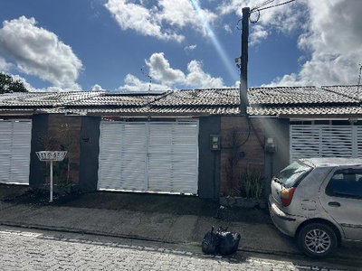 Casa 2 Quartos com 1 Vaga e 62,58 m²