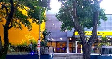 Prédio Comercial com Locação Simultânea em Foz do Iguaçu