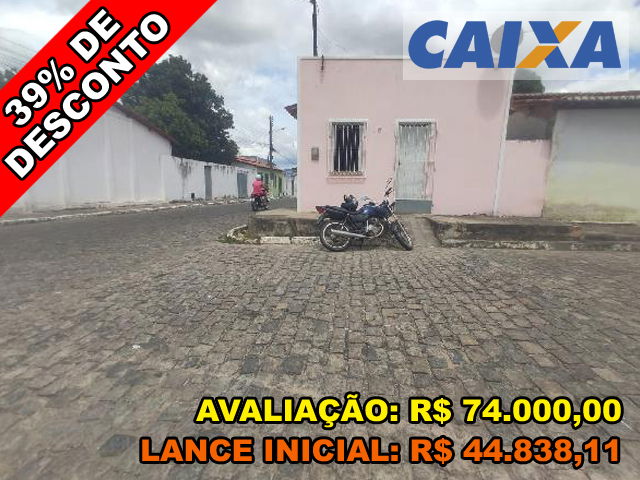 Casa com 3 quartos, 1 banheiro, 2 salas e 76m² construída