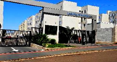 Apartamento com 2 quartos em Londrina/PR