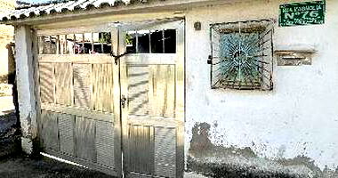 Casa em Nova Iguaçu com 2 quartos e 2 banheiros