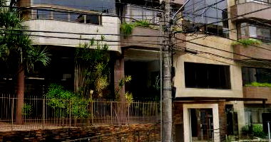 Box de Estacionamento com 13,50m² em Edifício Residencial