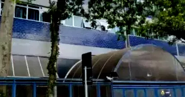 Espaçoso Imóvel Comercial Ocupado com 357m² Construídos