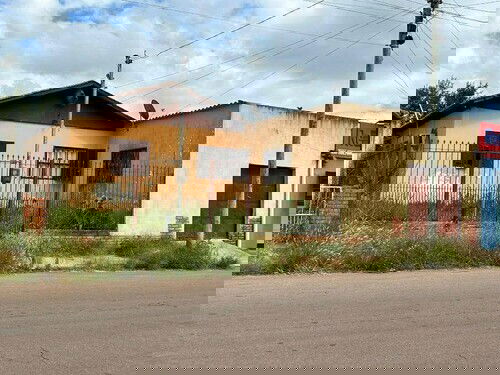 Casa padrão com 3 quartos, 1 banheiro, ocupada, 102.8m² construída