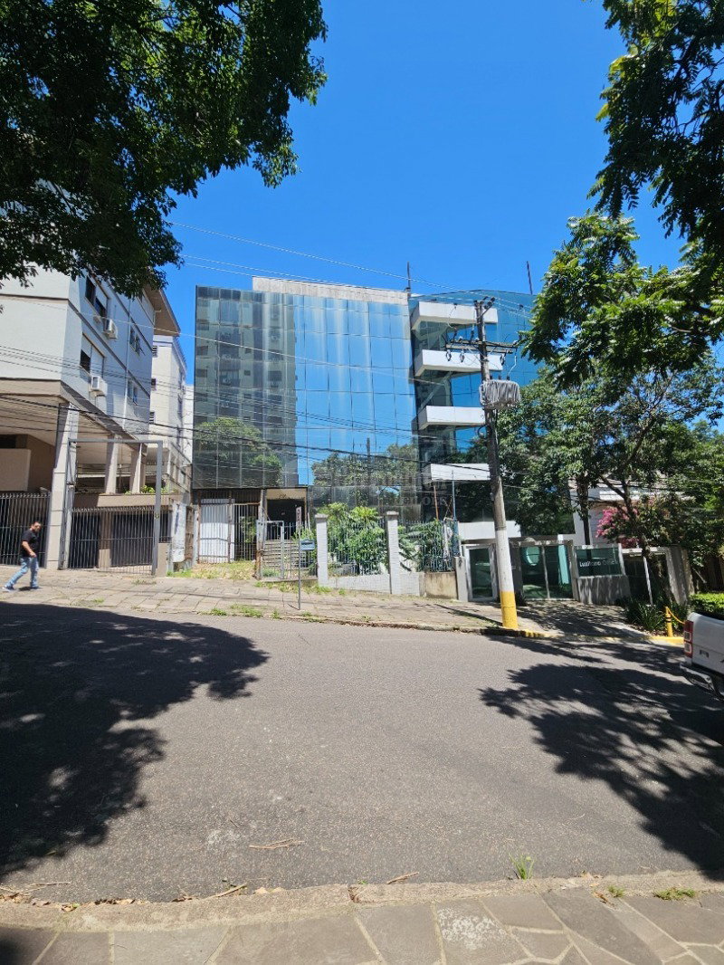 Prédio comercial com 2 unidades, 1.079,83 m²
