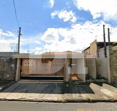 Casa com Terreno de 300m² em São Carlos/SP