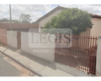 Terreno com Casa - 2 Quartos, 1 Banheiro - 250m² em Tupã