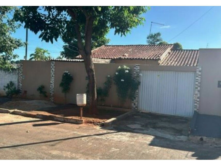 Casa Ocupada com 127,92m² em Trindade - Setor Sul