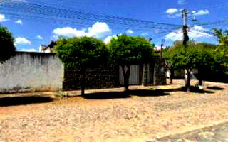 Casa Ocupada com 144m² de Área Construída em Crateús/CE