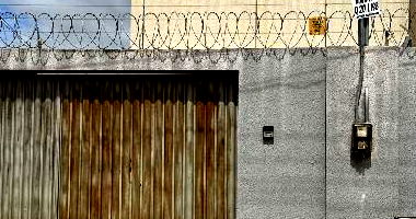 Casa com 2 quartos, 2 banheiros, 1 vaga e 80m² privativos