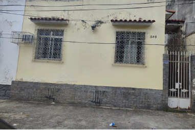 Casa Residencial Ocupada em Rio de Janeiro