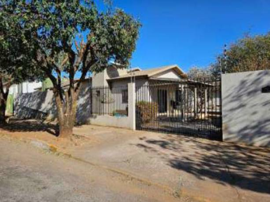 Casa Ocupada em Lucas do Rio Verde - MT com 800m² de Terreno