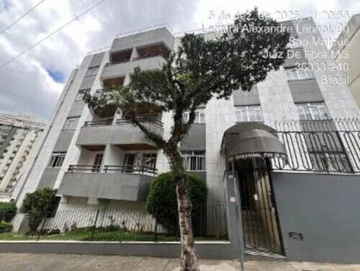 Apartamento com 147m² e 1 Vaga em Juiz de Fora