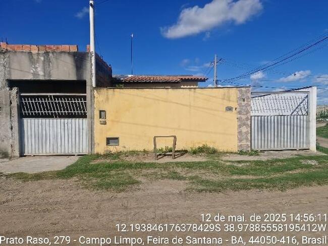 Casa com 2 quartos, 1 banheiro, vaga de garagem e 64,77m² privativos