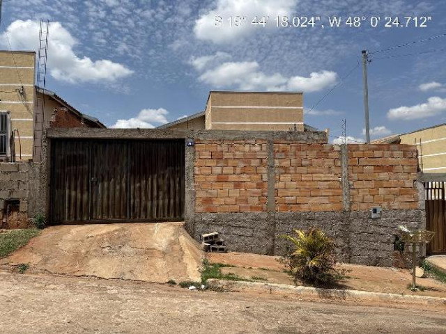 Casa com 46,49m² e terreno de 200m² em Uberaba/MG