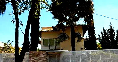 Mansão com 5 Suítes e Lazer Completo em BH