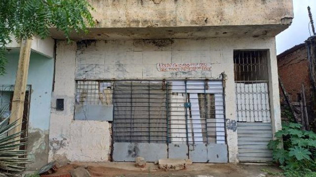 Casa com 3 quartos, 2 banheiros e 1 vaga em Bezerros/PE