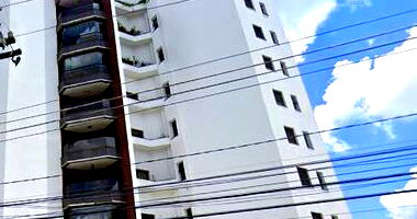 Apartamento 2º andar com 5 vagas e área total de 418,16m²