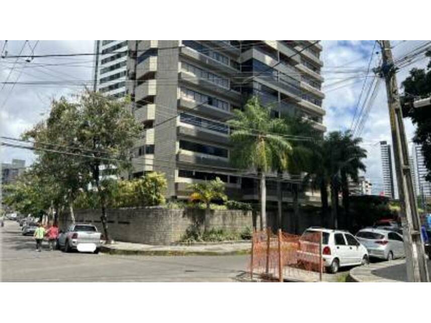 Apartamento com 2 Vagas em Leilão - Madalena, Recife