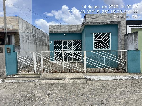 Casa com 3 quartos, 2 banheiros e 69,97 m² de área construída