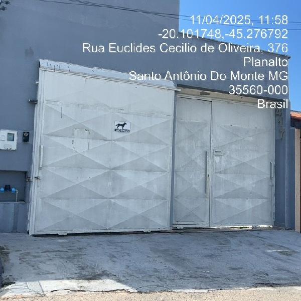 Casa com 3 quartos em Santo Antônio do Monte MG