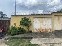 Casa com 2 quartos, 1 banheiro, 1 vaga e 51,7m² construída