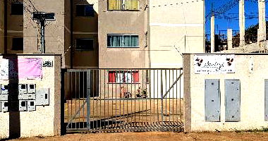 Apartamento 2 quartos, 1 banheiro, 1 vaga, 76m² total, desocupado