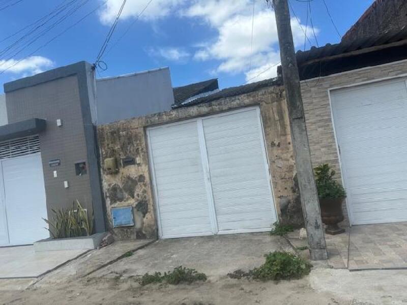 Casa com 2 Quartos e 1 Vaga em Itaitinga