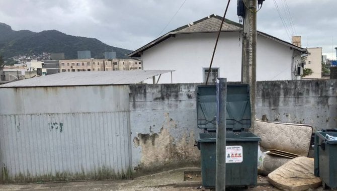 Apartamento Padrão com 1 Vaga de Garagem em Biguaçu, SC