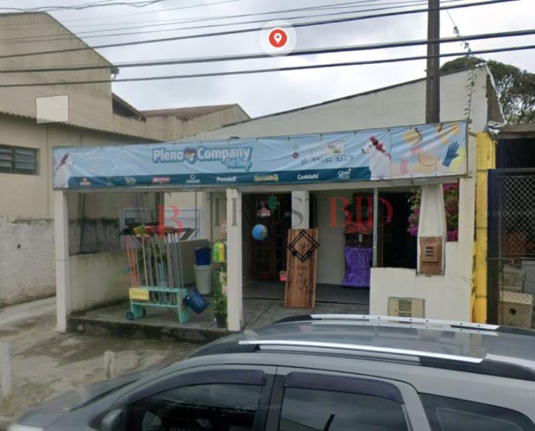 Casa com 2 quartos e 2 banheiros, área construída, ocupada